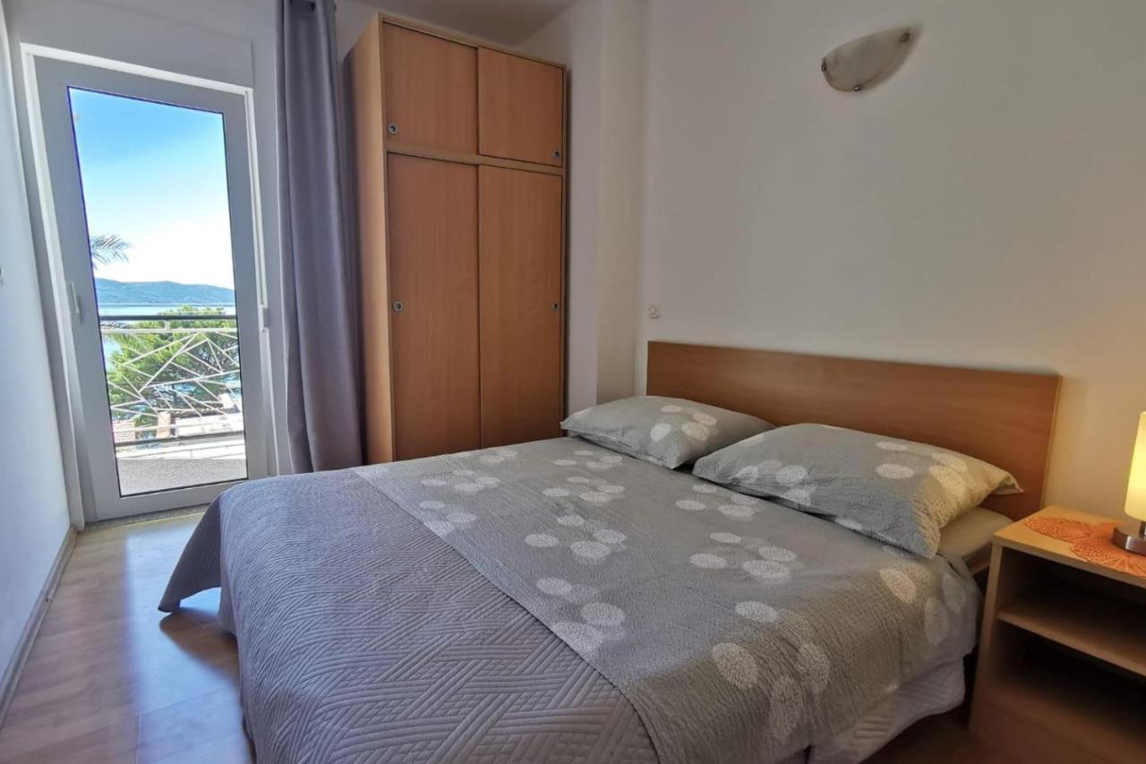 Apartments By The Sea Zivogosce - Mala Duba, Makarska - 18626 Игране Экстерьер фото